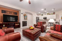 Stunning Copper Trail - Maricopa - Image 2