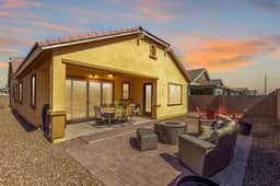 Stunning Queen Creek - Image 3