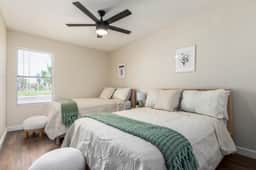 Stunning Whitman - Hunter Mesa - Image 5