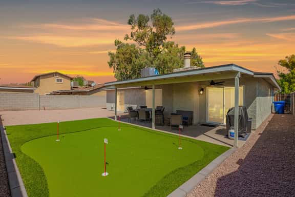 Stunning Whitman - Hunter Mesa - Image 1