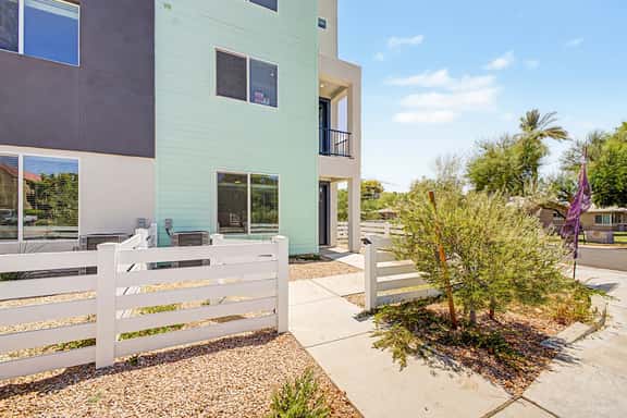 Stunning Clarendon - Phoenix - Image 1