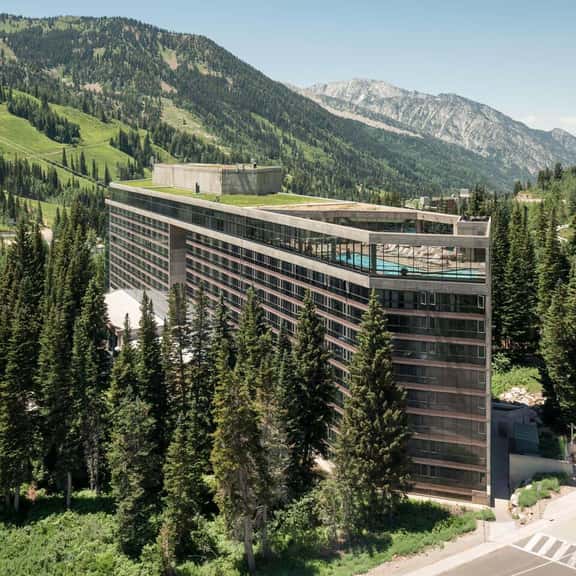 The Cliff Club - Luxury Condo Utah - Image 1