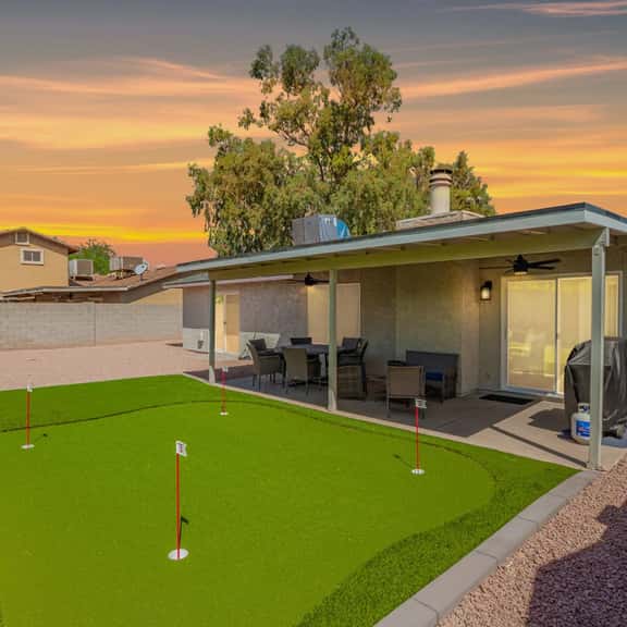 Stunning Whitman - Hunter Mesa - Image 1