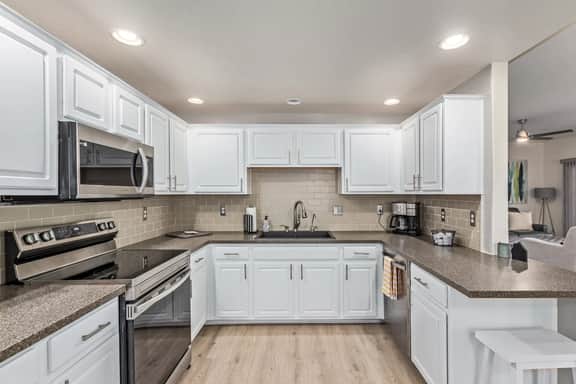 Stunning Raintree - Scottsdale - Image 5