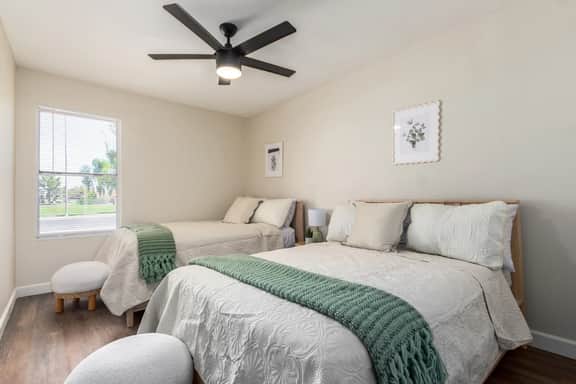 Stunning Whitman - Hunter Mesa - Image 5