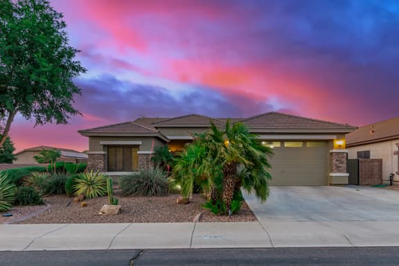 Stunning Copper Trail - Maricopa - Image 1