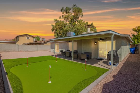 Stunning Whitman - Hunter Mesa - Image 1