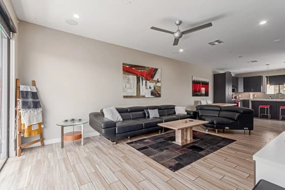 Stunning Aerium 6990 - Scottsdale - Image 1