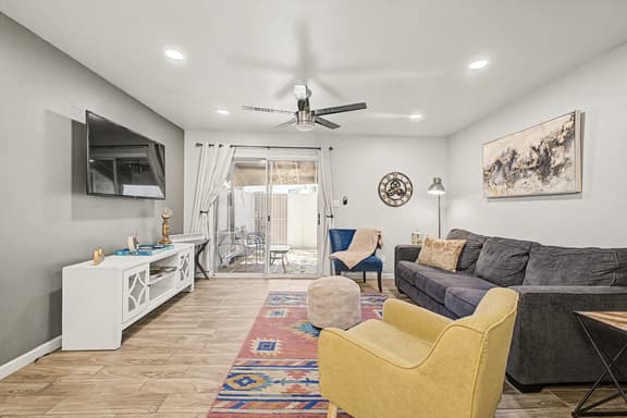 Stunning Parkway - Scottsdale - Image 1